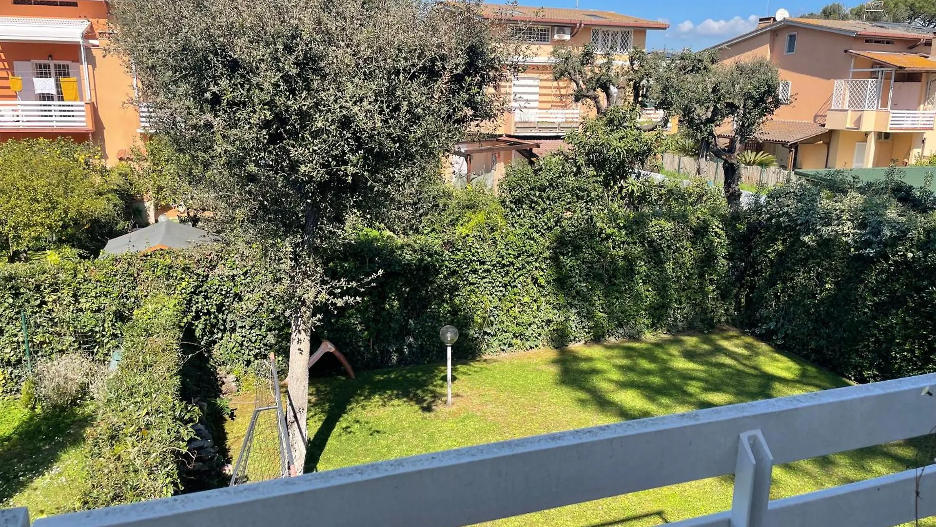 Villa A 10 Minuti Dal Mare Fregene Fregenae