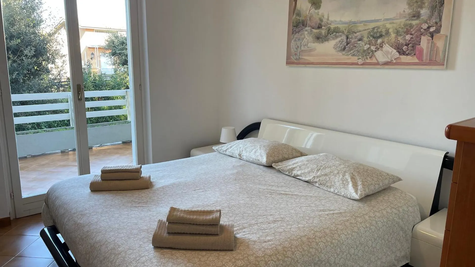 Villa A 10 Minuti Dal Mare Fregene Fregenae Italy